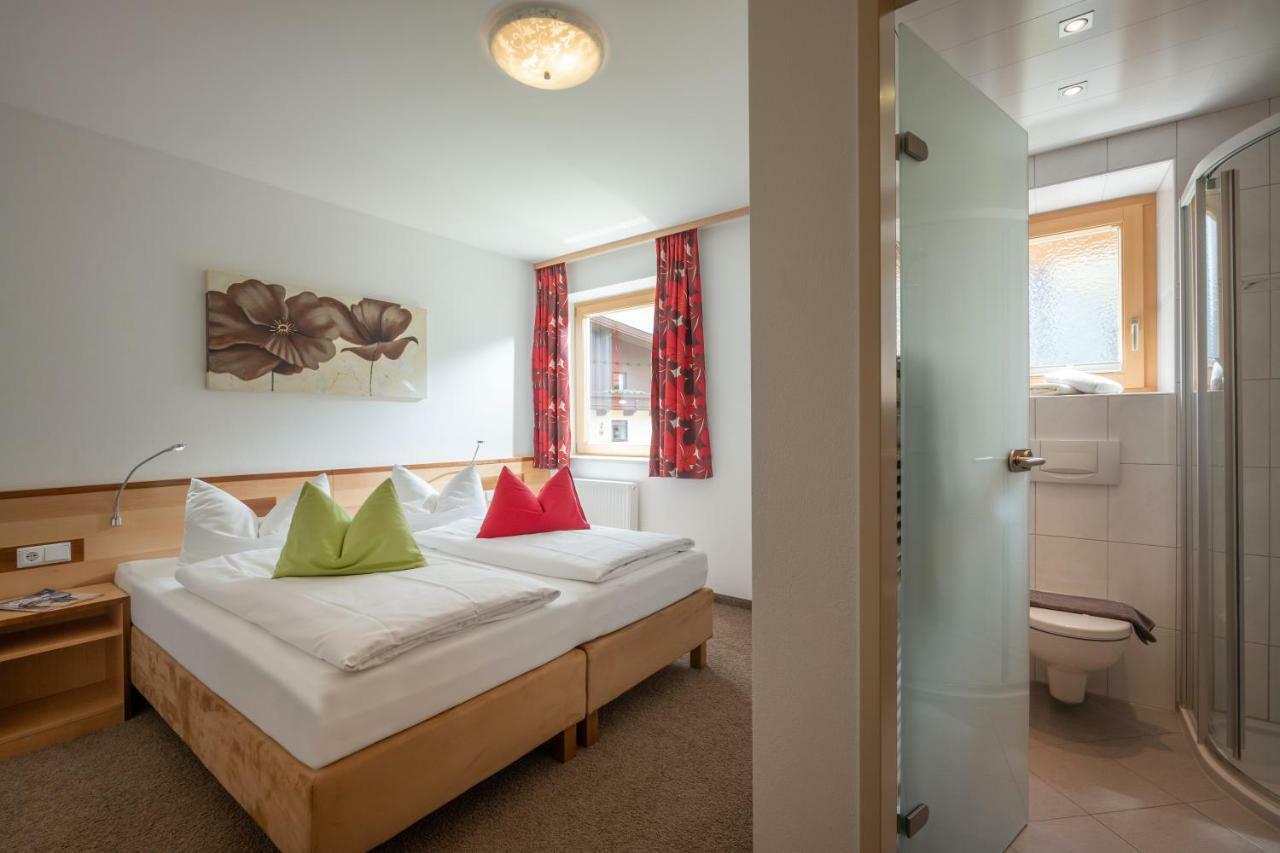 Ferienwohnung Taschler Ramsau im Zillertal Rum bild